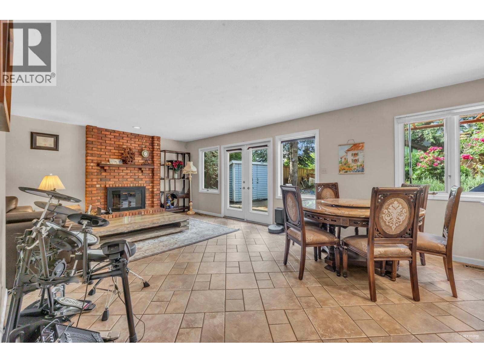 5155 Alderfeild Place, West Vancouver, British Columbia  V7W 2W7 - Photo 10 - R3057599
