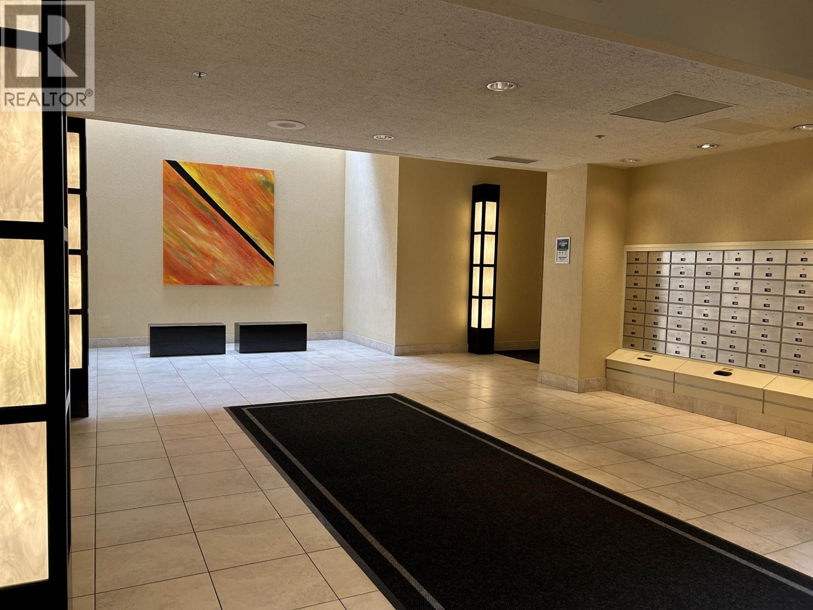 408 850 BURRARD STREET, Vancouver, British Columbia