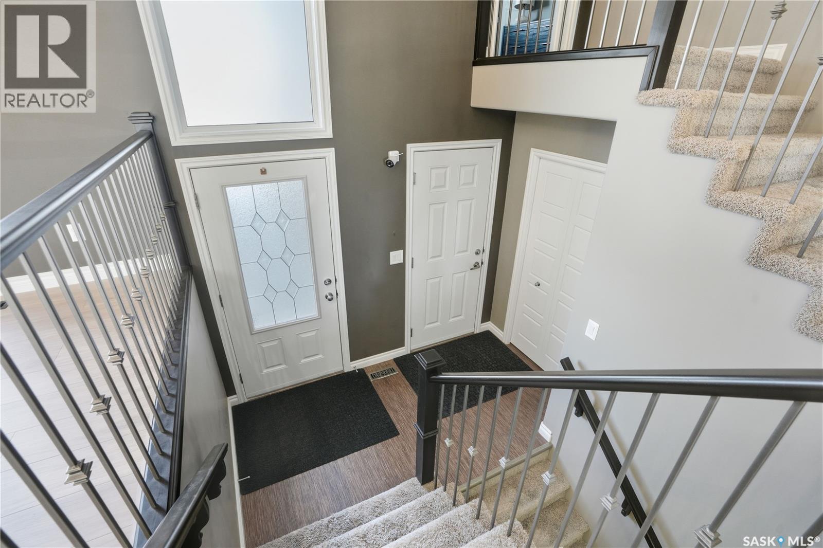 815 Ledingham Crescent, Saskatoon, Saskatchewan  S7V 0B7 - Photo 3 - SK020599