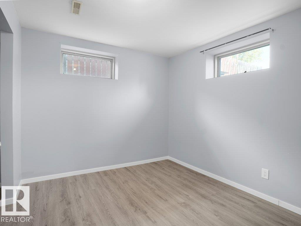 9815 159 St Nw Nw, Edmonton, Alberta  T5P 2Z6 - Photo 14 - E4461769