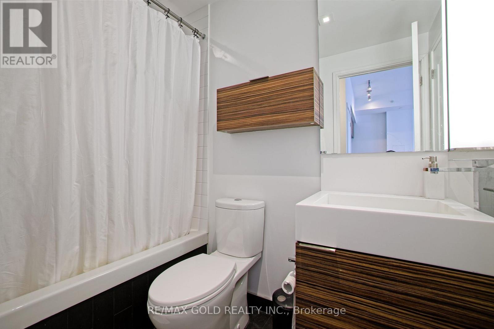 4608 - 88 Scott Street, Toronto, Ontario  M5E 0A9 - Photo 18 - C12457707