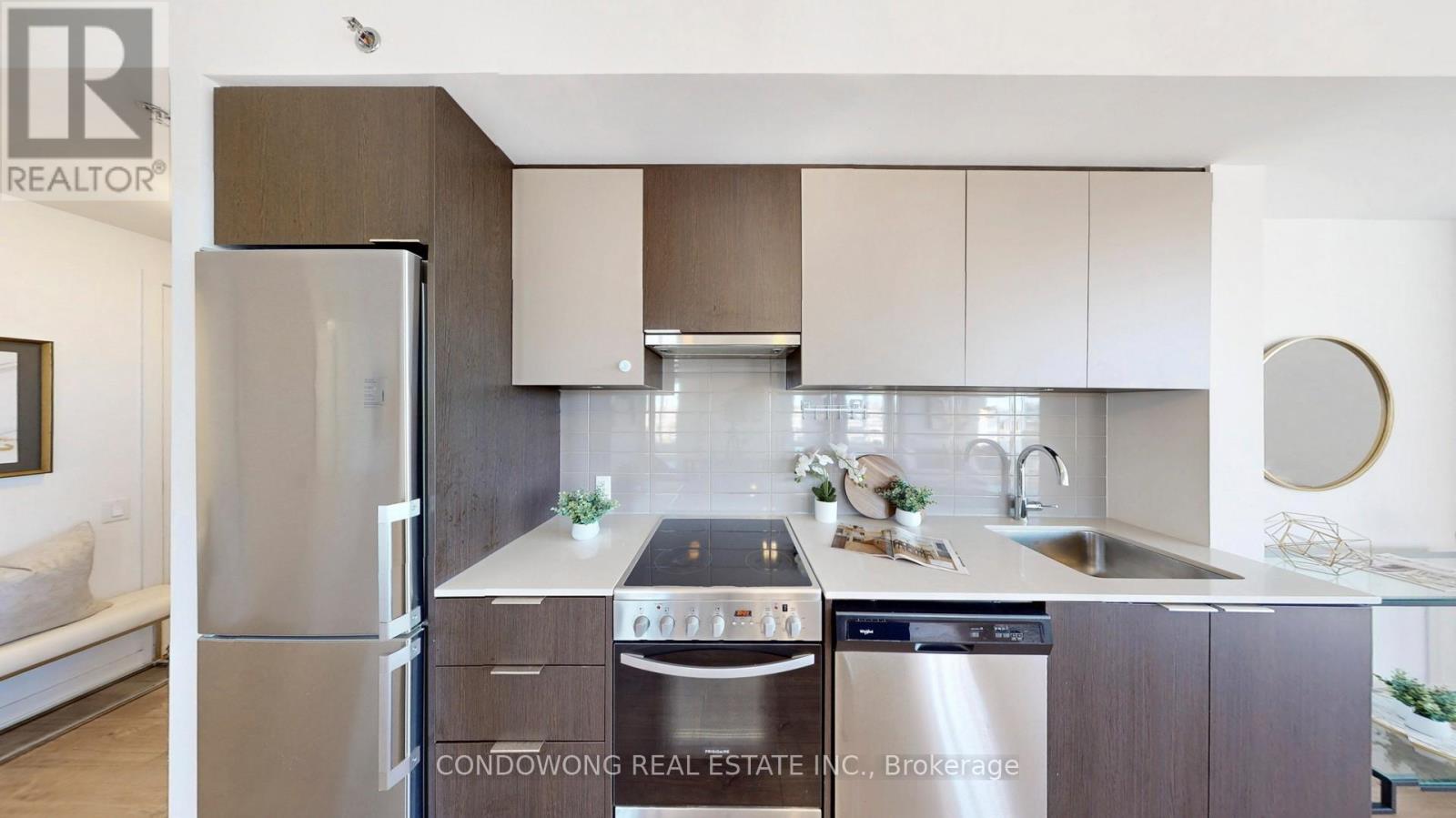 1704 - 203 College Street, Toronto, Ontario  M5T 0C8 - Photo 13 - C12457737