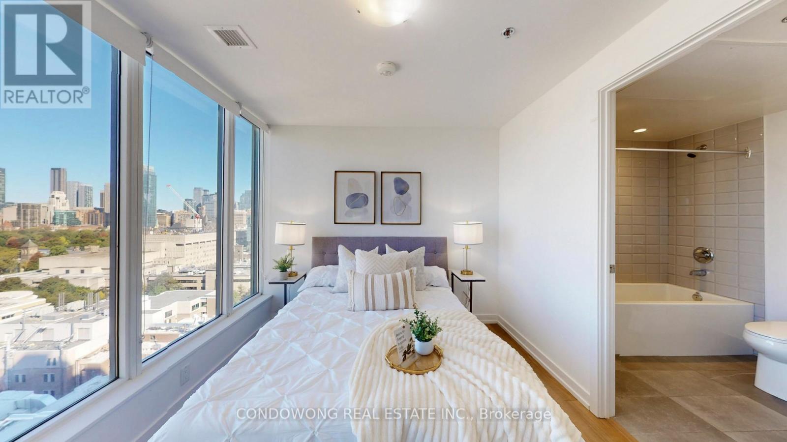 1704 - 203 College Street, Toronto, Ontario  M5T 0C8 - Photo 17 - C12457737