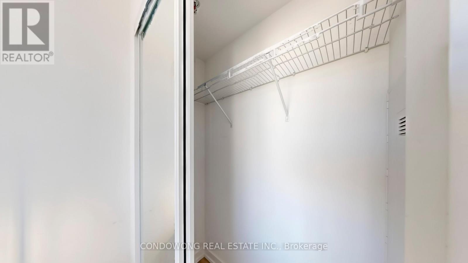 1704 - 203 College Street, Toronto, Ontario  M5T 0C8 - Photo 25 - C12457737