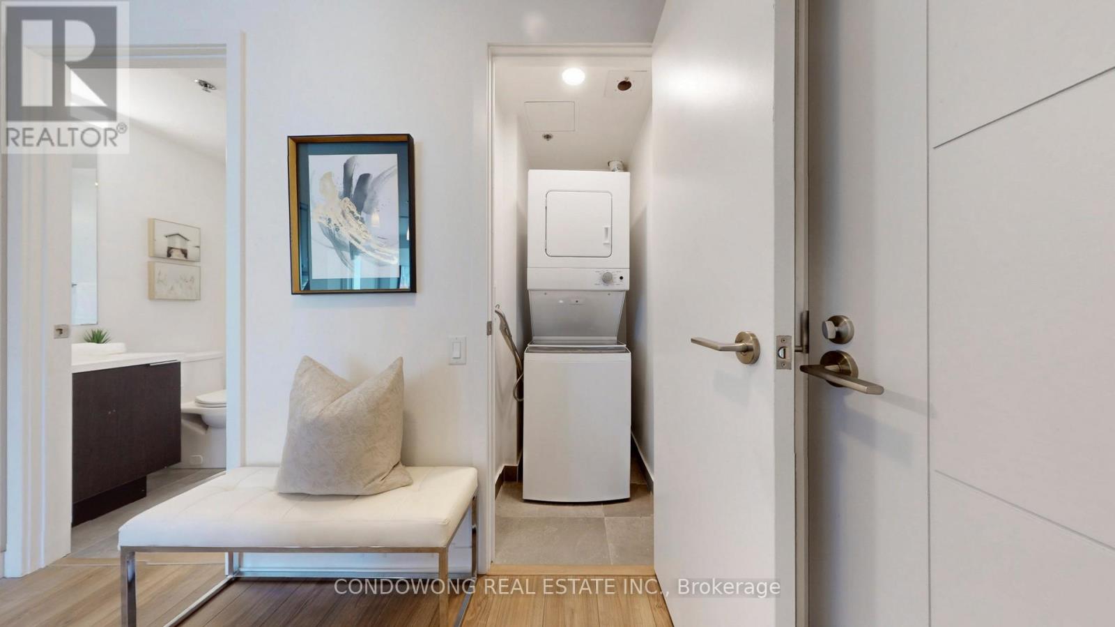 1704 - 203 College Street, Toronto, Ontario  M5T 0C8 - Photo 33 - C12457737