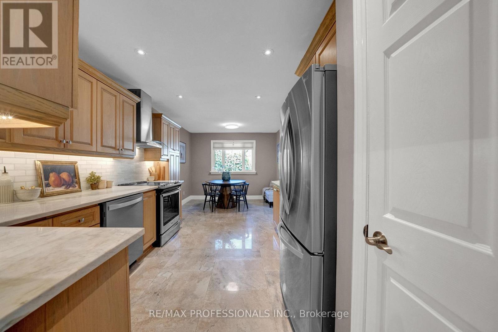 23 Sunicrest Boulevard, Clarington, Ontario  L1C 2G6 - Photo 11 - E12457710