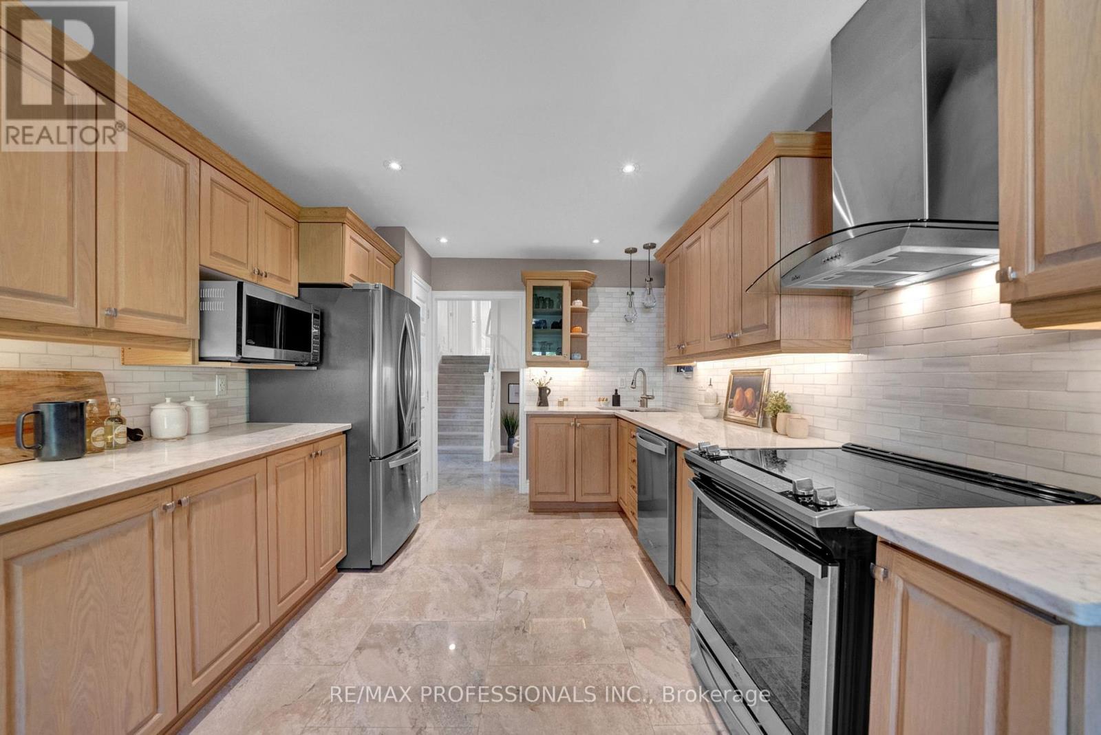 23 Sunicrest Boulevard, Clarington, Ontario  L1C 2G6 - Photo 13 - E12457710