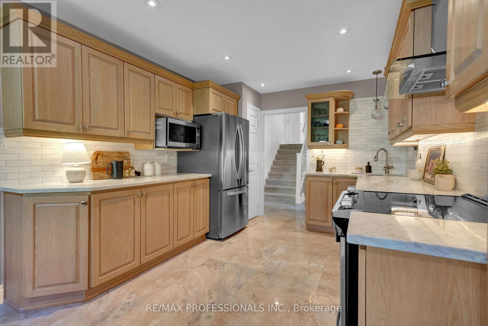 23 Sunicrest Boulevard, Clarington, Ontario  L1C 2G6 - Photo 14 - E12457710