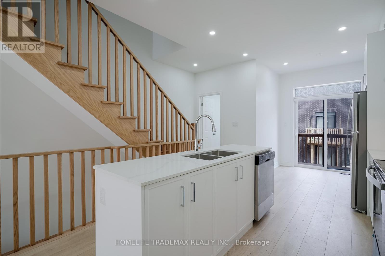 770 Eddystone Path, Oshawa, Ontario  L1H 0A7 - Photo 12 - E12457719