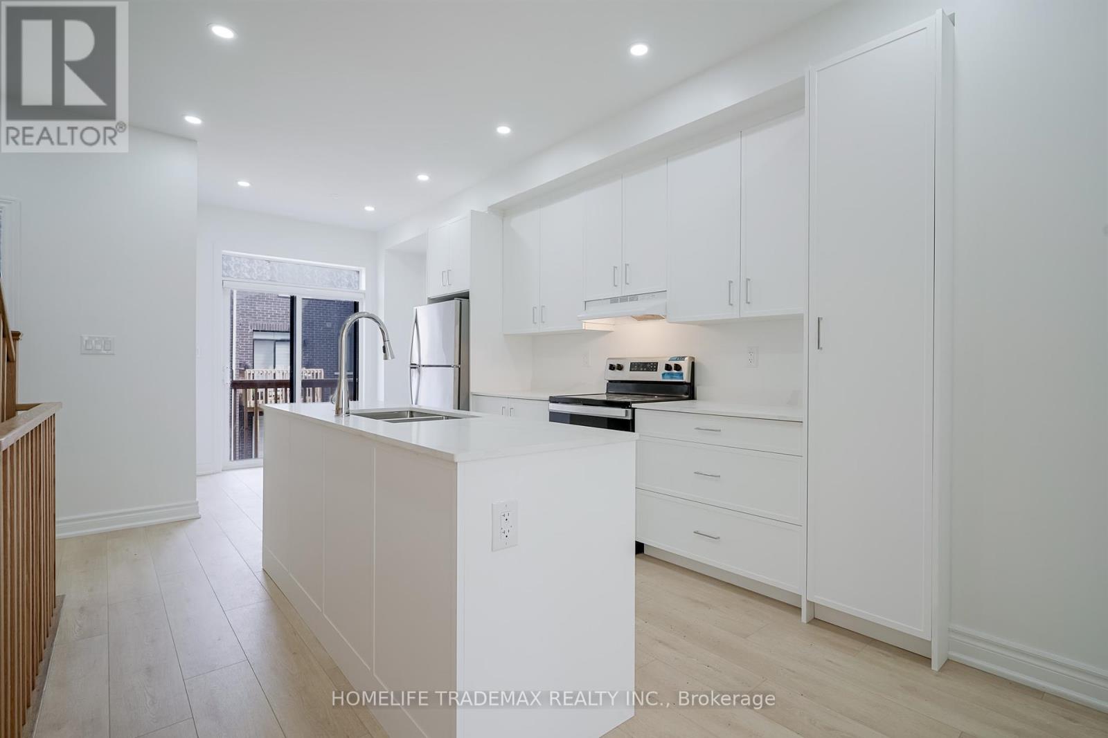 770 Eddystone Path, Oshawa, Ontario  L1H 0A7 - Photo 9 - E12457719