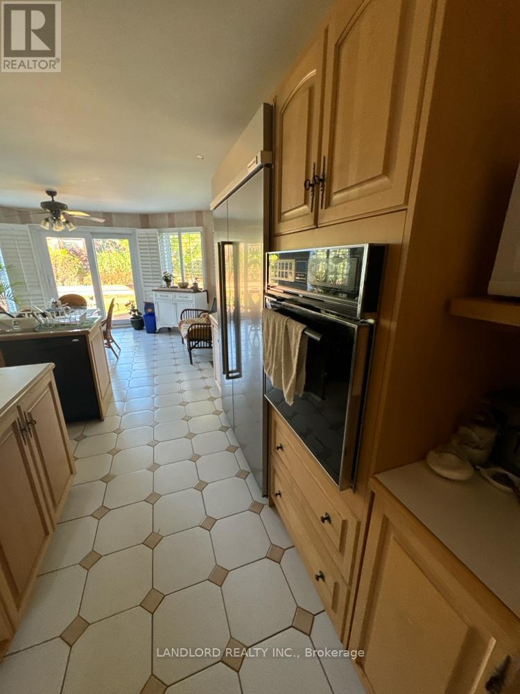 67 Glenayr Road, Richmond Hill, Ontario  L4B 2V8 - Photo 2 - N12457714