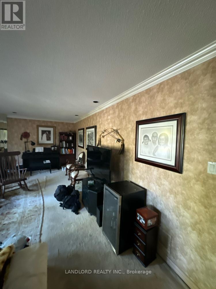 67 Glenayr Road, Richmond Hill, Ontario  L4B 2V8 - Photo 5 - N12457714