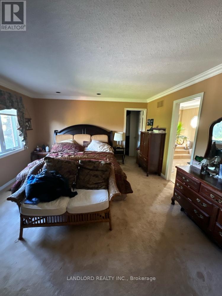 67 Glenayr Road, Richmond Hill, Ontario  L4B 2V8 - Photo 9 - N12457714