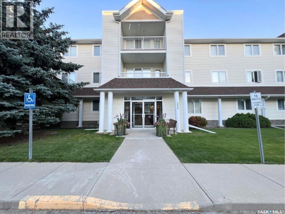201 230 Lister Kaye Crescent, Swift Current, Saskatchewan  S9H 0A2 - Photo 1 - SK020400