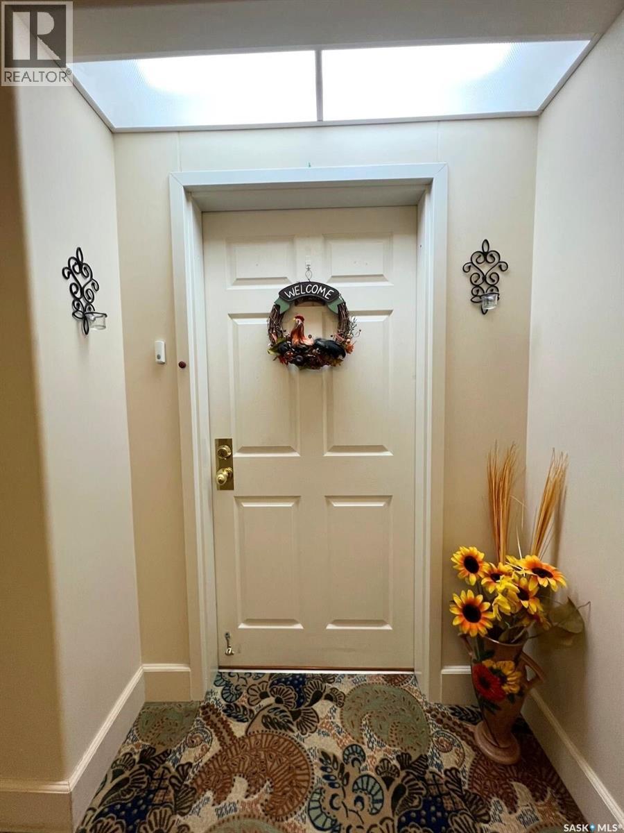201 230 Lister Kaye Crescent, Swift Current, Saskatchewan  S9H 0A2 - Photo 6 - SK020400