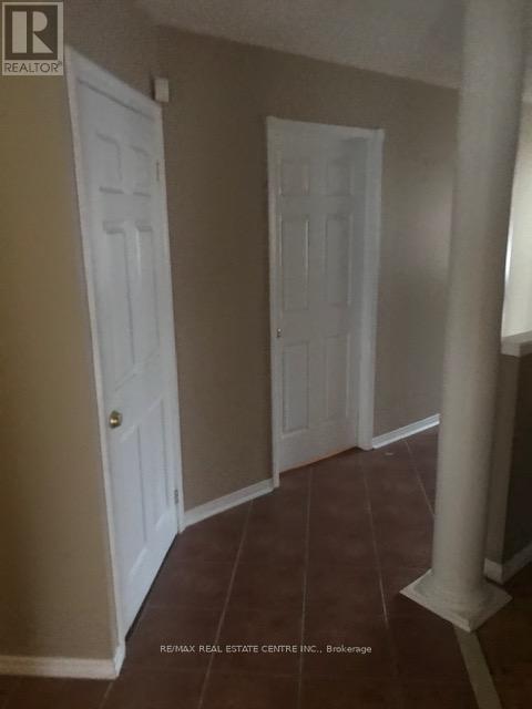 177 Vintage Gate, Brampton, Ontario  L6X 5B7 - Photo 3 - W12457712