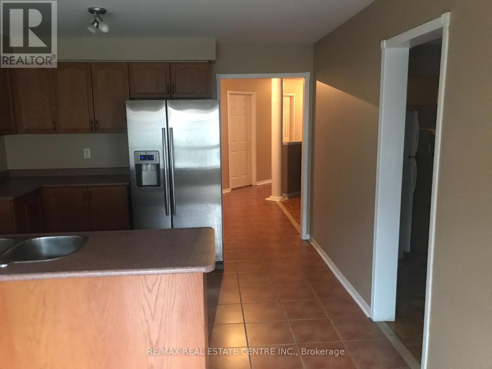177 Vintage Gate, Brampton, Ontario  L6X 5B7 - Photo 7 - W12457712