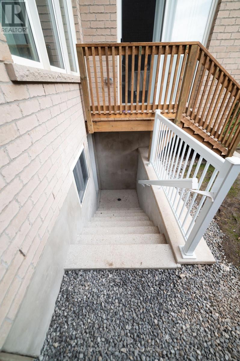Basement - 296 Sixteen Mile Drive, Oakville, Ontario  L6M 0V8 - Photo 10 - W12457722
