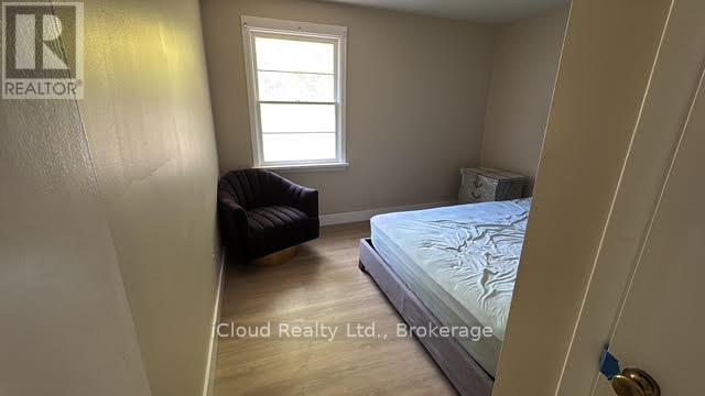 398 Christina Drive, Oakville, Ontario  L6K 1H6 - Photo 11 - W12457716