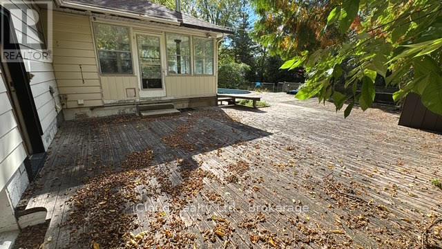 398 Christina Drive, Oakville, Ontario  L6K 1H6 - Photo 24 - W12457716