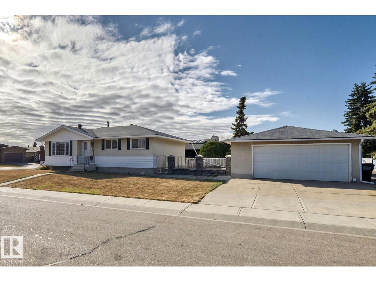 14804 73a St Nw, Edmonton, Alberta  T5C 0W4 - Photo 2 - E4461697