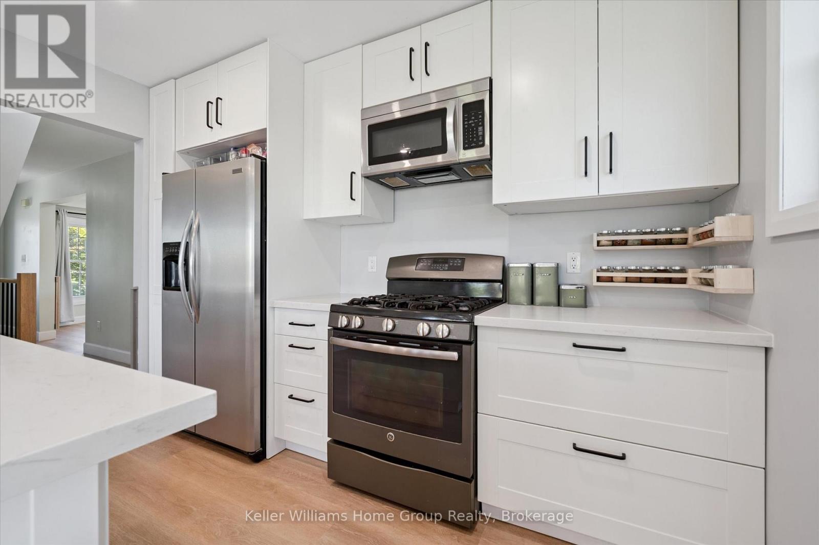 765 Woodhill Drive, Centre Wellington, Ontario  N1M 3N2 - Photo 13 - X12457749