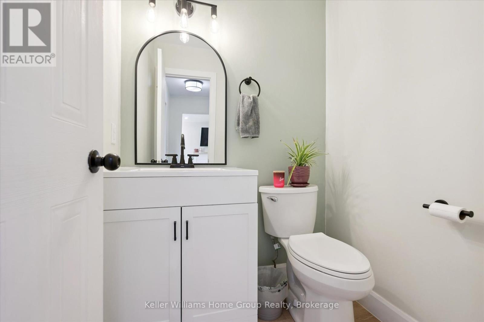 765 Woodhill Drive, Centre Wellington, Ontario  N1M 3N2 - Photo 19 - X12457749