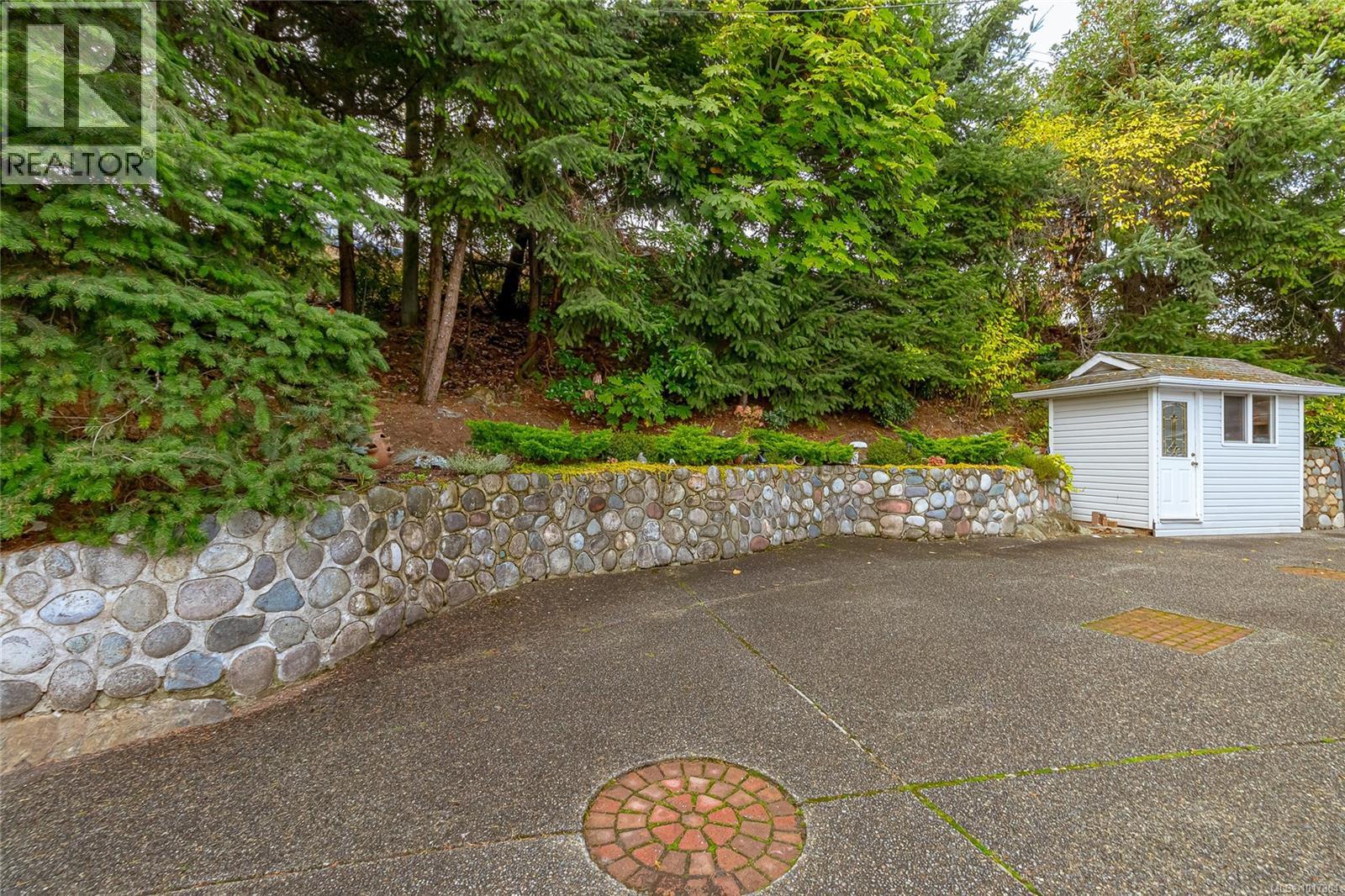1089 College Dr, Nanaimo, British Columbia  V9R 5X3 - Photo 61 - 1017304