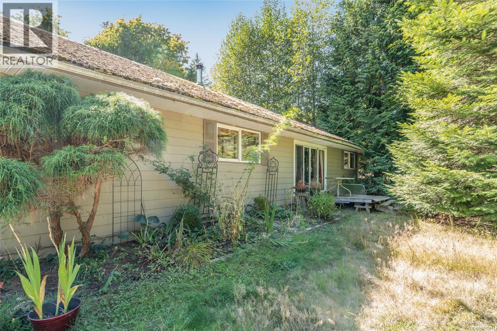 2560 Grafton Ave, Coombs, British Columbia  V0R 1M0 - Photo 29 - 1016011