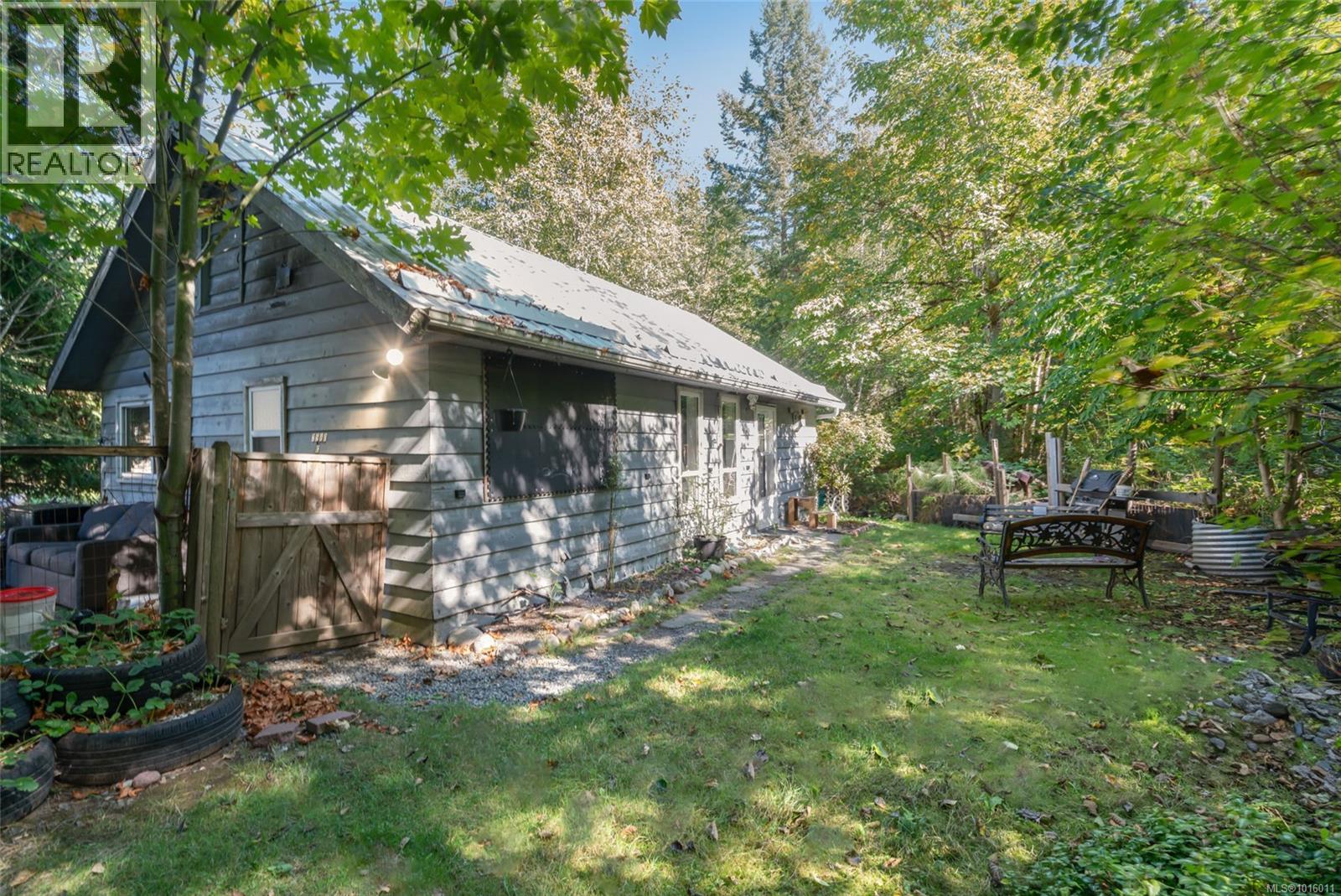 2560 Grafton Ave, Coombs, British Columbia  V0R 1M0 - Photo 3 - 1016011