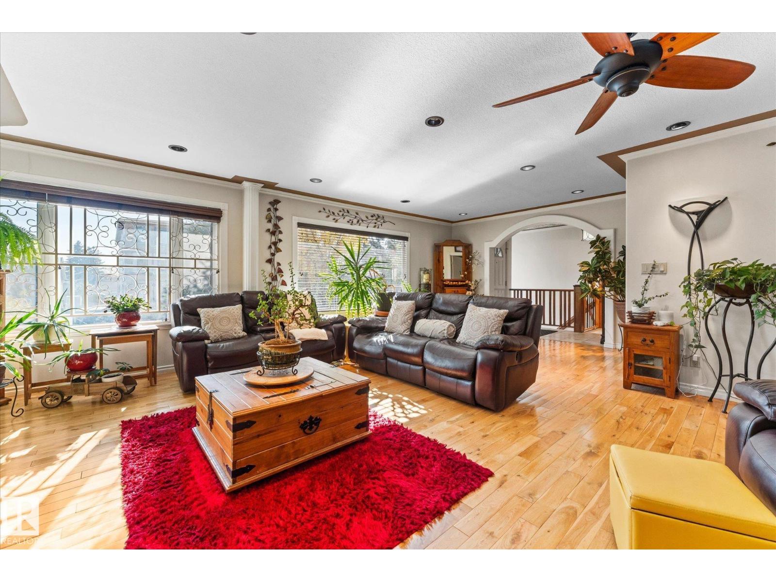 11124 110a Av Nw, Edmonton, Alberta  T5H 1K1 - Photo 5 - E4461771