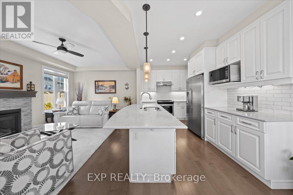 33 Solaris Drive, Ottawa, Ontario  K2M 0L6 - Photo 14 - X12457752