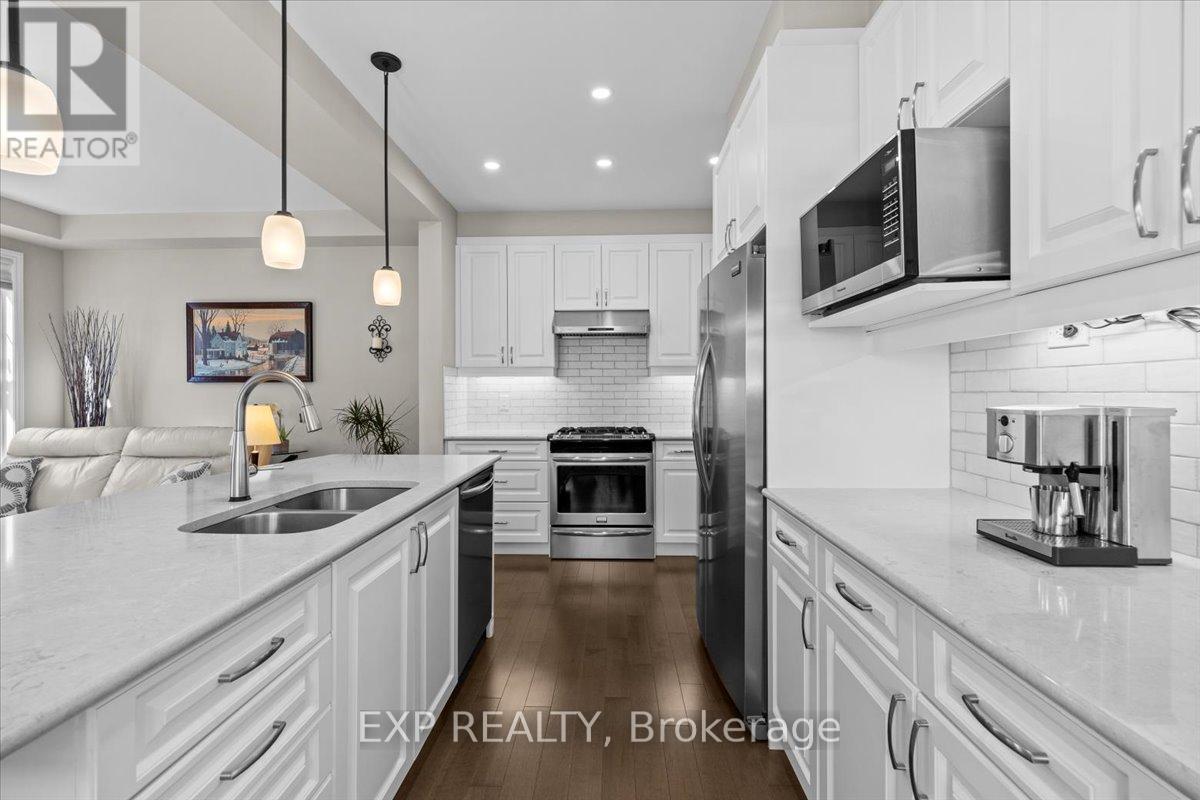33 Solaris Drive, Ottawa, Ontario  K2M 0L6 - Photo 17 - X12457752