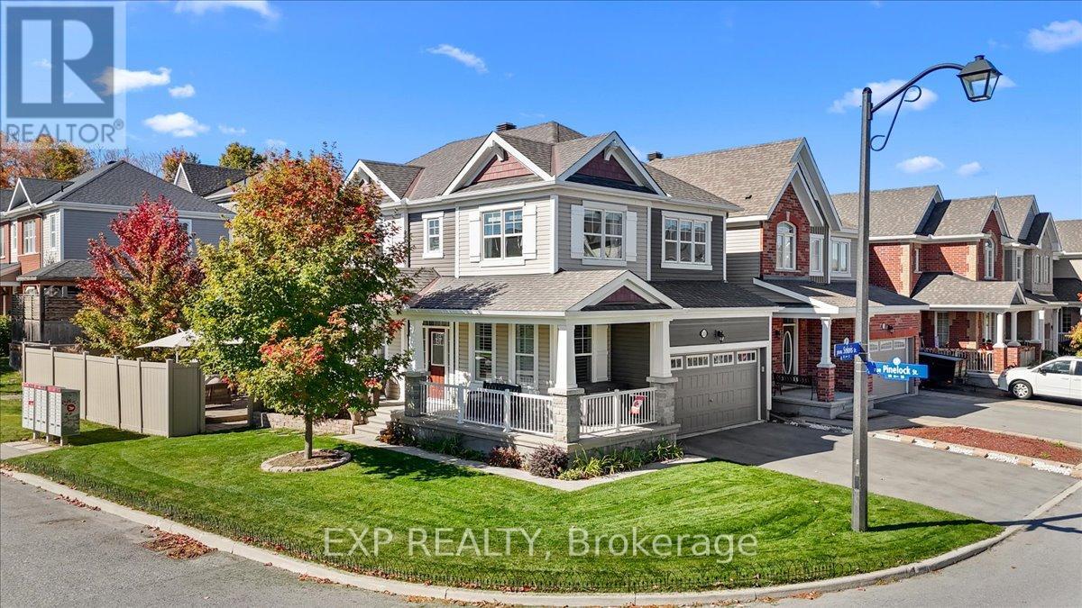 33 Solaris Drive, Ottawa, Ontario  K2M 0L6 - Photo 2 - X12457752