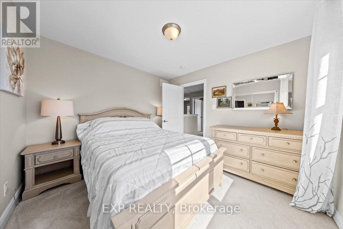 33 Solaris Drive, Ottawa, Ontario  K2M 0L6 - Photo 32 - X12457752