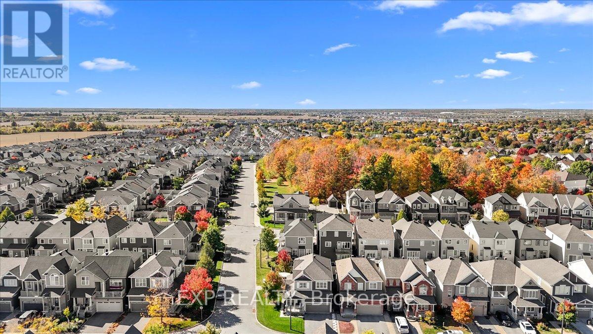 33 Solaris Drive, Ottawa, Ontario  K2M 0L6 - Photo 47 - X12457752