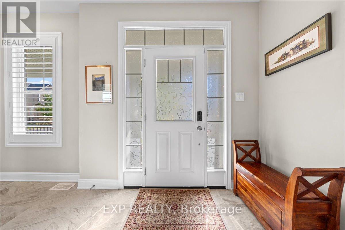 33 Solaris Drive, Ottawa, Ontario  K2M 0L6 - Photo 5 - X12457752