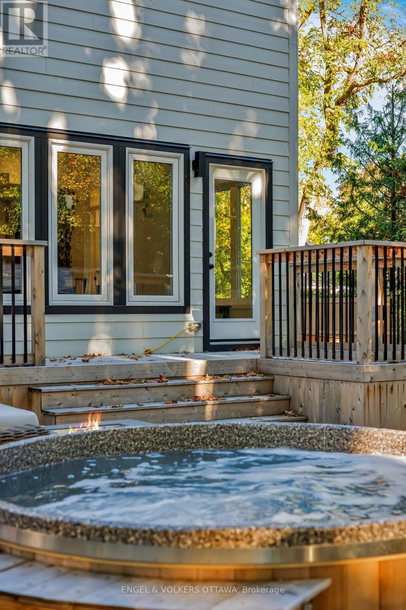 22 Harvard Avenue, Ottawa, Ontario  K1S 4Z3 - Photo 31 - X12457779