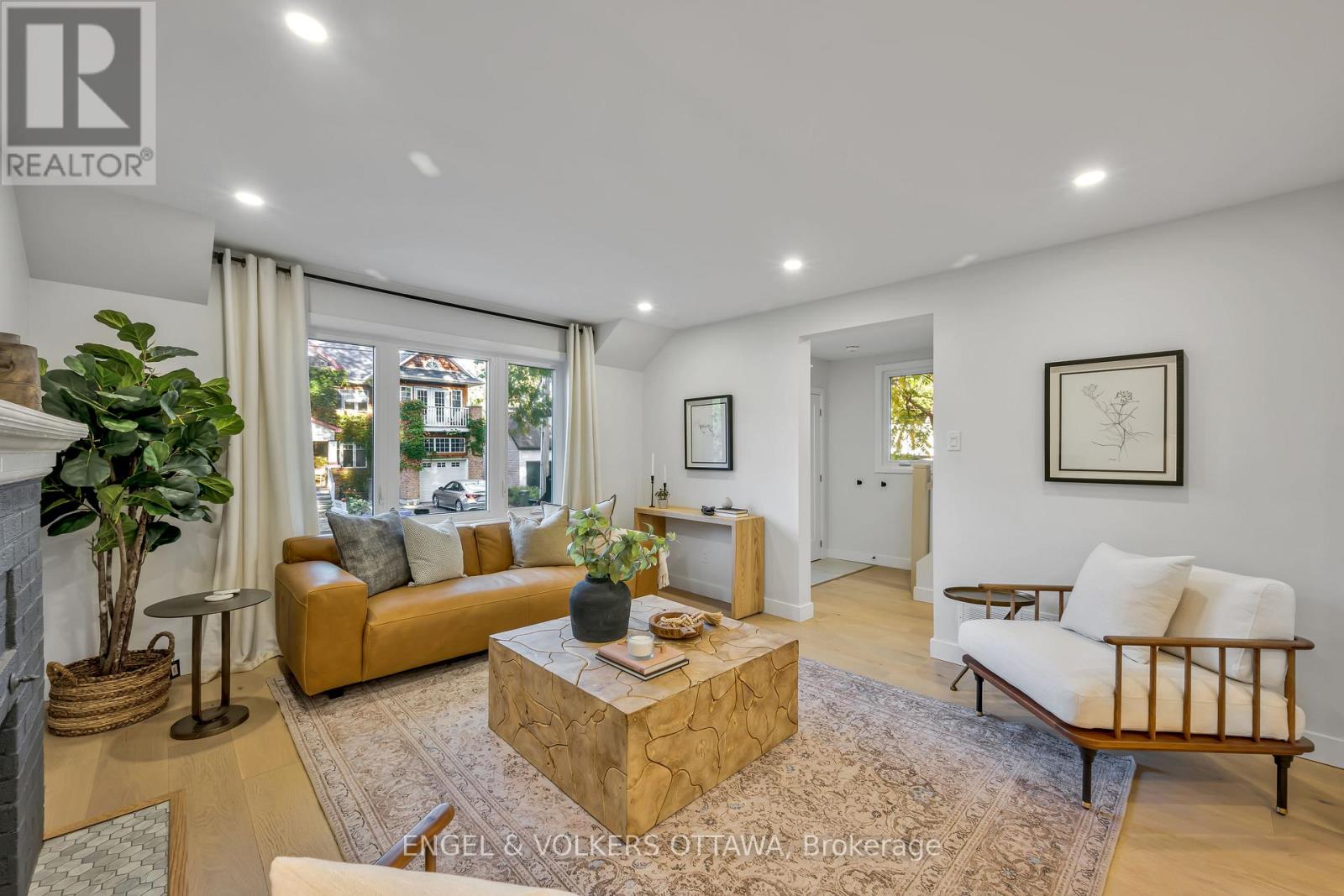 22 Harvard Avenue, Ottawa, Ontario  K1S 4Z3 - Photo 6 - X12457779