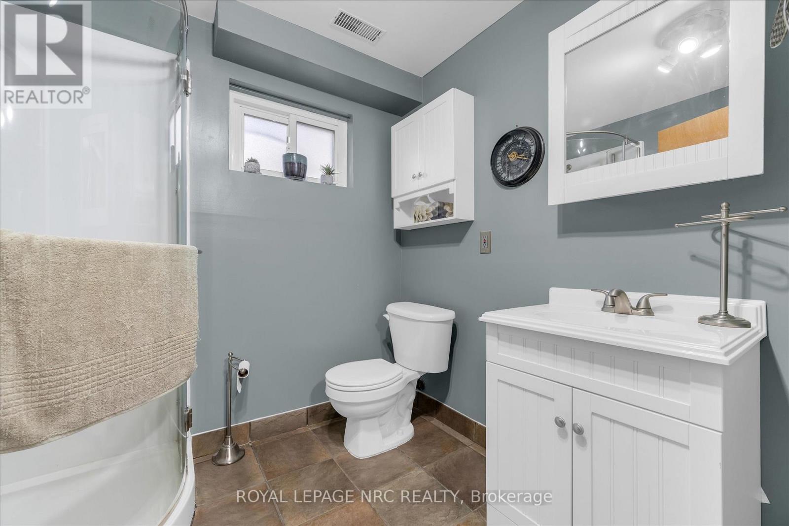 7820 Oriole Drive, Niagara Falls, Ontario  L2H 2P6 - Photo 27 - X12457745