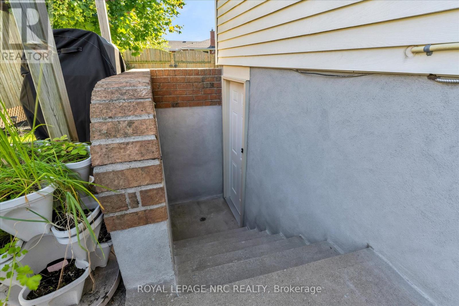 7820 Oriole Drive, Niagara Falls, Ontario  L2H 2P6 - Photo 28 - X12457745