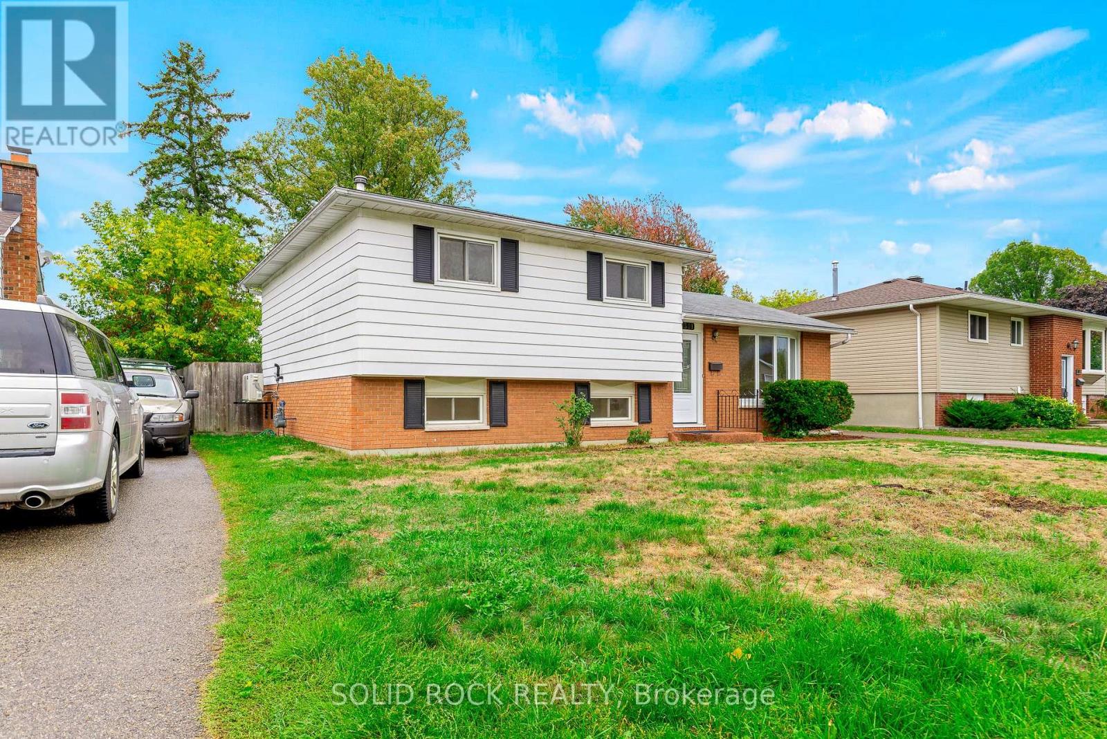 1301 Alwington Street, Brockville, Ontario  K6V 6A5 - Photo 2 - X12457739