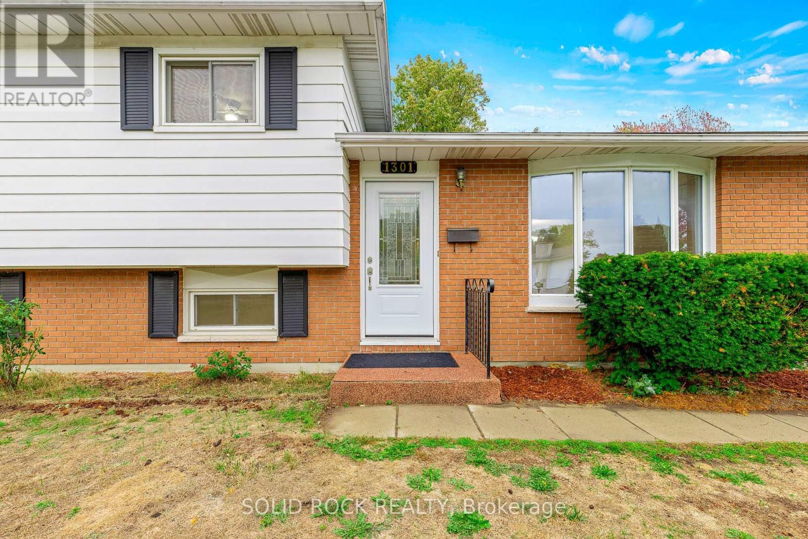1301 Alwington Street, Brockville, Ontario  K6V 6A5 - Photo 5 - X12457739