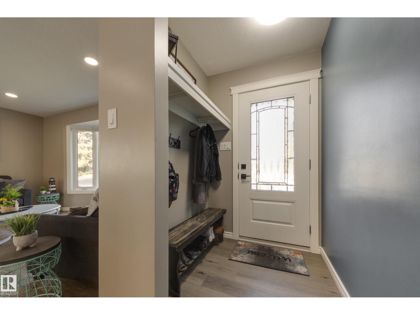 16107 80 Av Nw, Edmonton, Alberta  T5R 3M5 - Photo 2 - E4461702