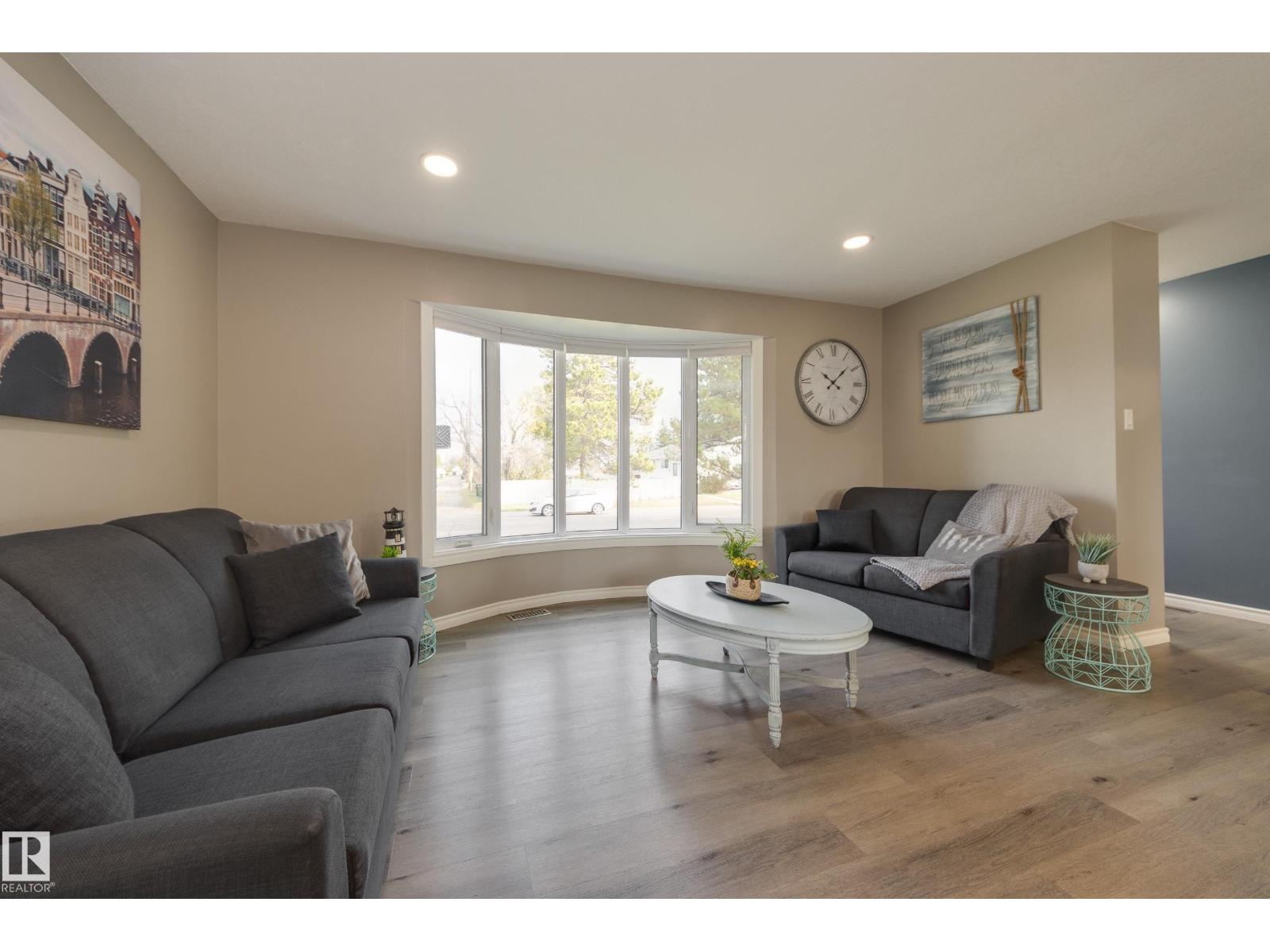 16107 80 Av Nw, Edmonton, Alberta  T5R 3M5 - Photo 5 - E4461702