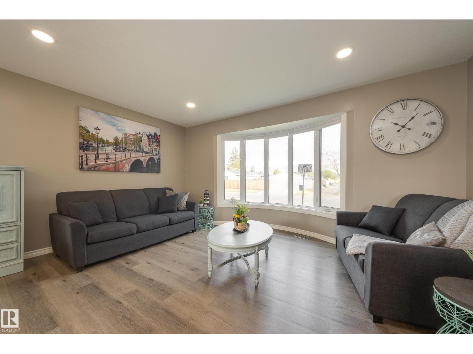 16107 80 Av Nw, Edmonton, Alberta  T5R 3M5 - Photo 4 - E4461702