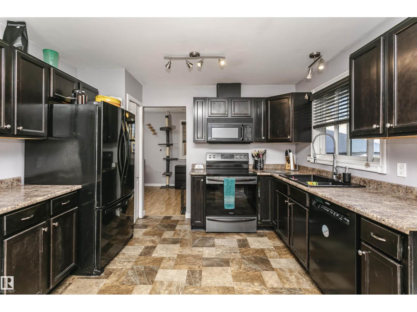 14 Wapiti Dr, Devon, Alberta  T9G 1R2 - Photo 10 - E4461772