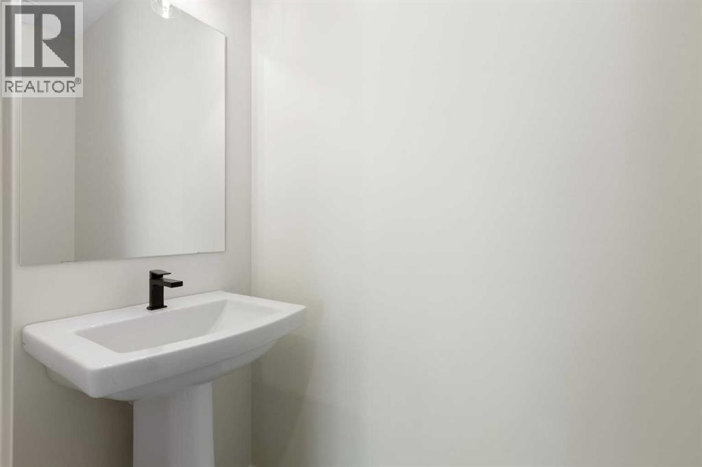 17 Marmot Passage Nw, Calgary, Alberta  T3R 2J3 - Photo 18 - A2263666