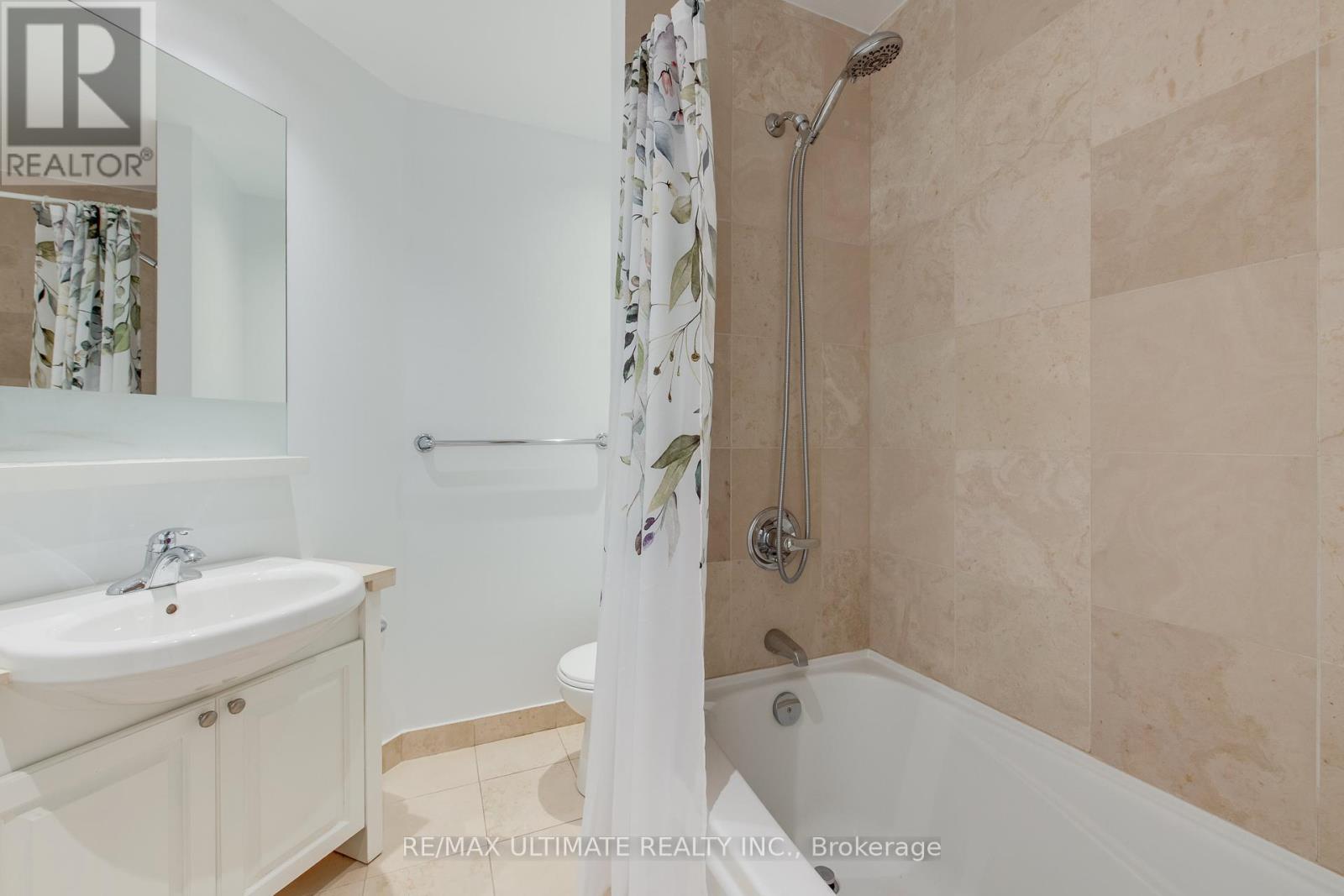 2305 - 218 Queens Quay W, Toronto, Ontario  M5J 2Y6 - Photo 11 - C12457756