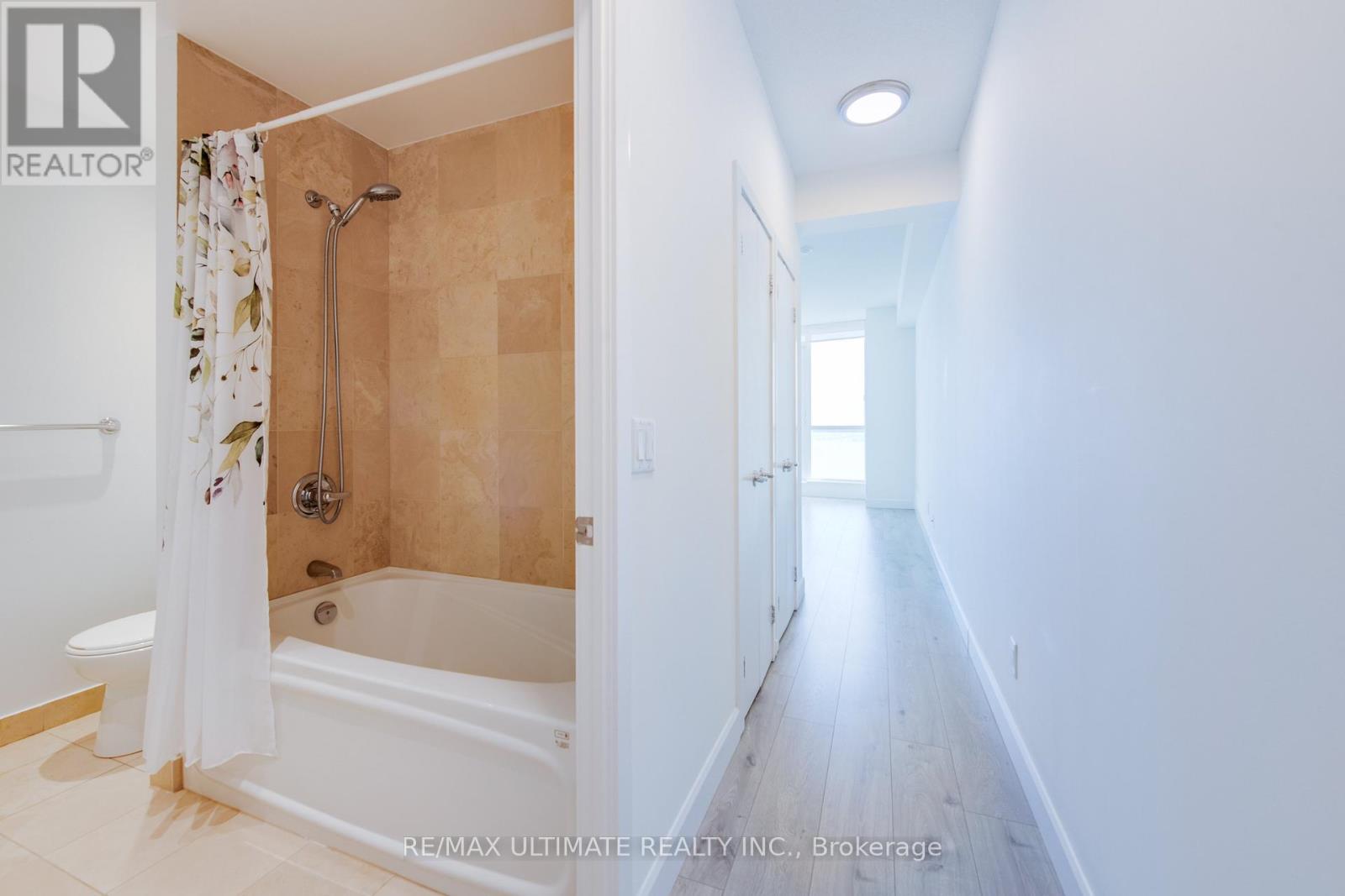 2305 - 218 Queens Quay W, Toronto, Ontario  M5J 2Y6 - Photo 12 - C12457756